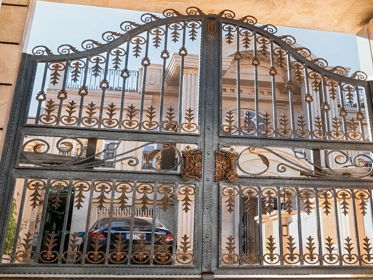 درب باغی در لواسان