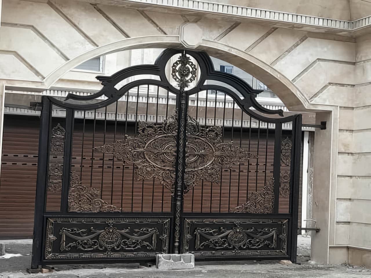 خرید درب فرفورژه ورودی حیاط در یزد