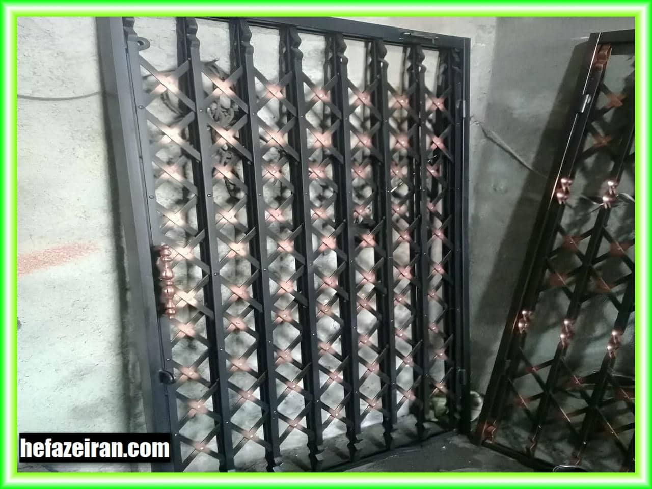 نرده حفاظ کشویی آکاردئونی با ابعاد استاندارد
