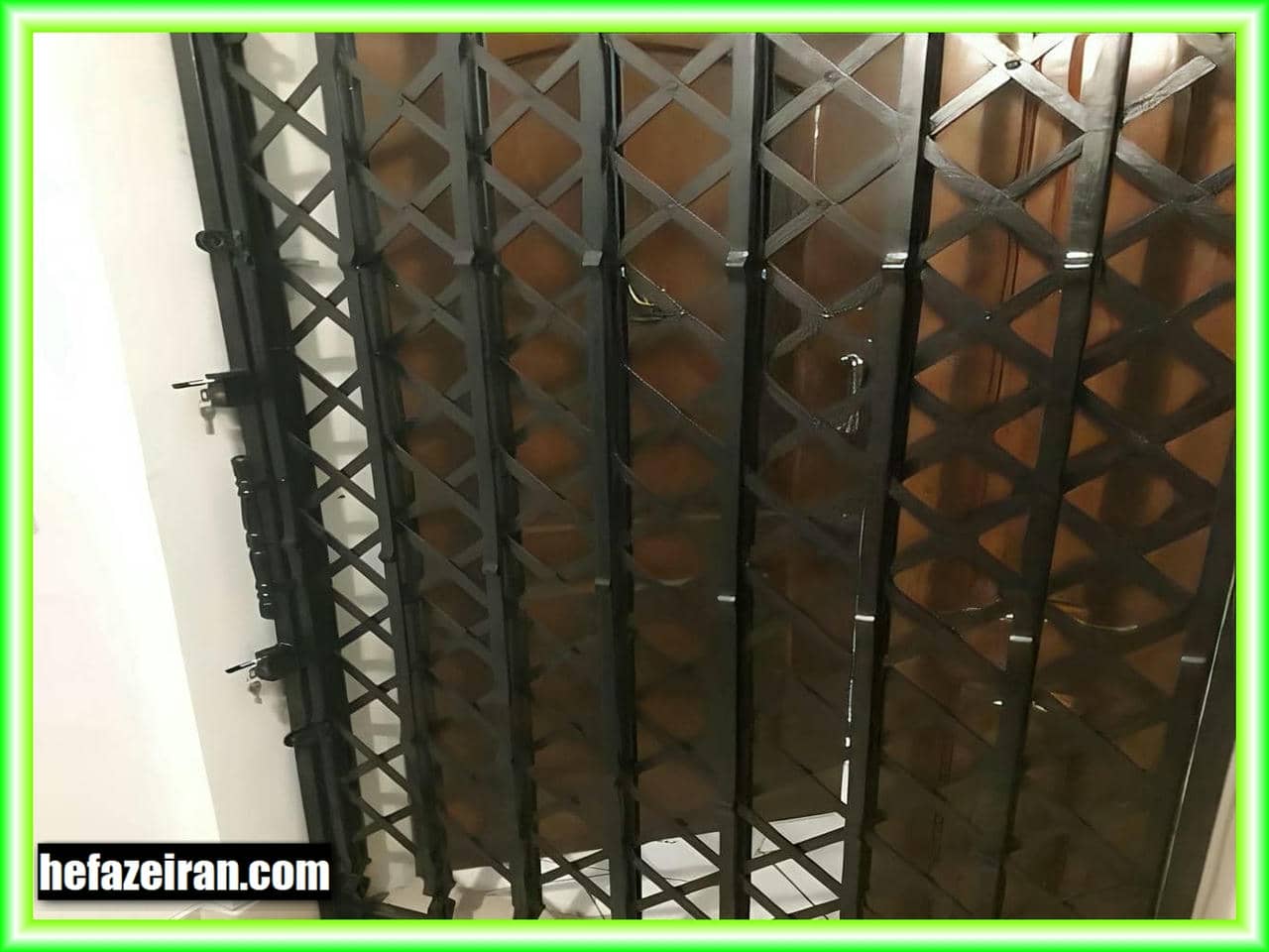 طرح و رنگ‌های متنوع درب آکاردئونی حفاظ منزل