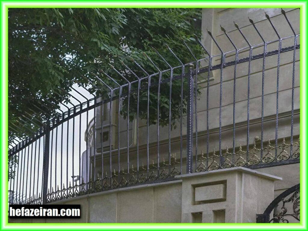 مدل نرده سر خم نیزه‌ای