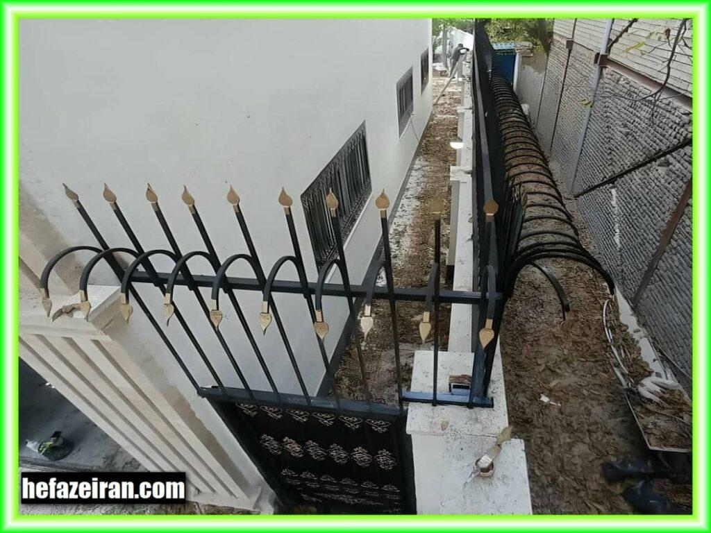 نرده آهنی برای درب پارکینگ و دیوار