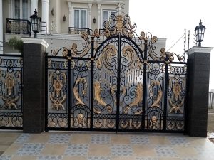 مقایسه درب های فرفورژه و فلزی ساده