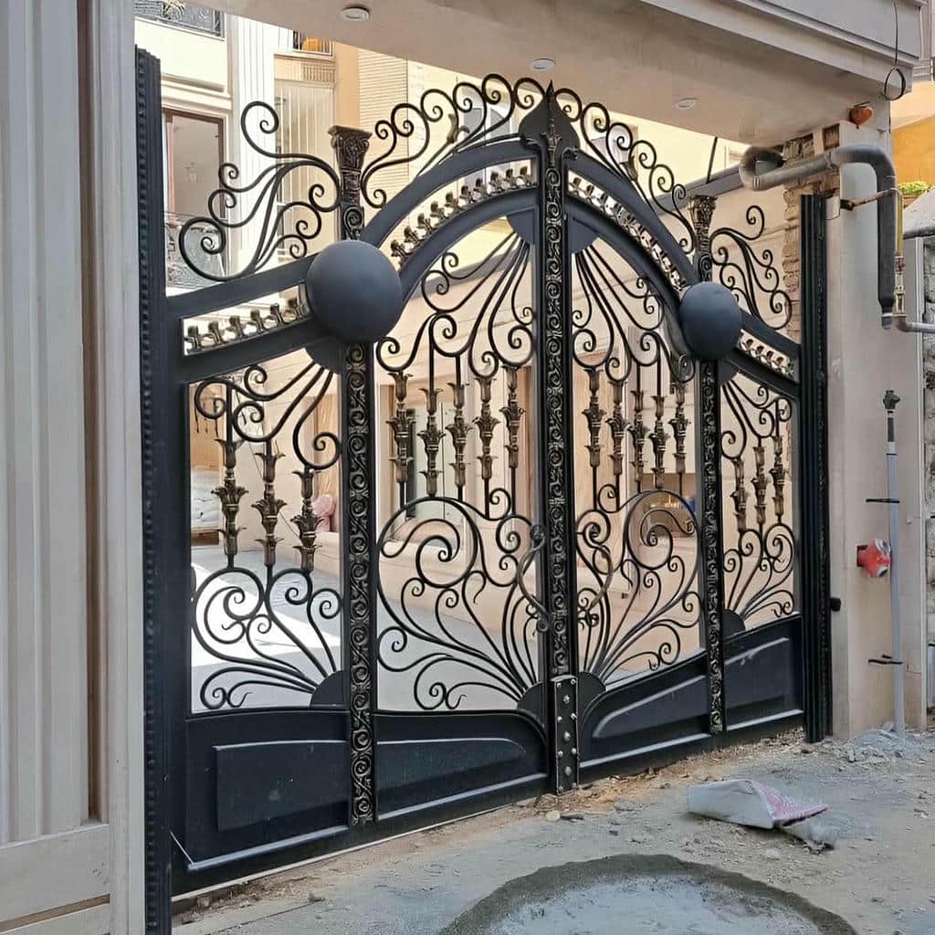 طراحی درب فرفورژه