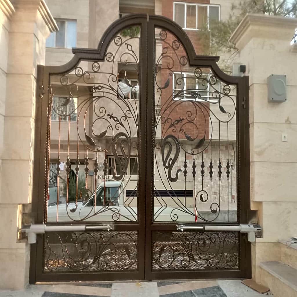 نصب جک درب پارکینگ اتوماتیک اصولی در کردان