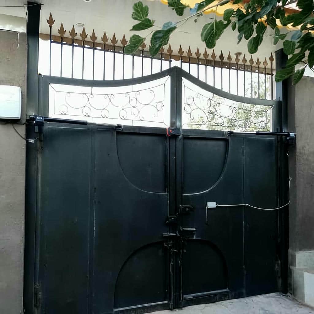 جک درب پارکینگ اتوماتیک در سقز