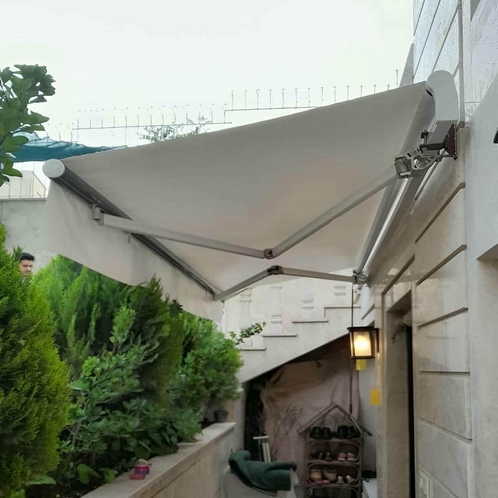 نصب سایبان برقی اتوماتیک در ایرانشهر