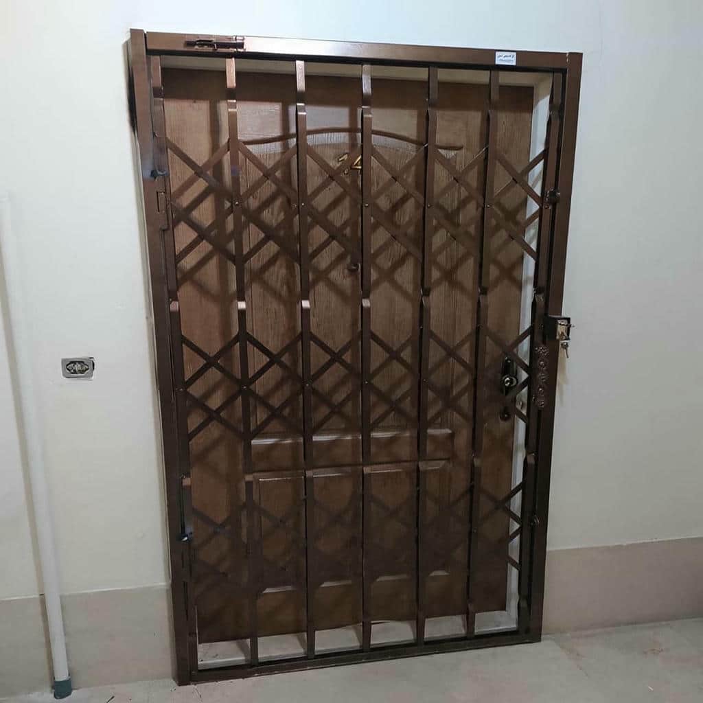 کارخانه درب آکاردئونی فولادی در ایلام