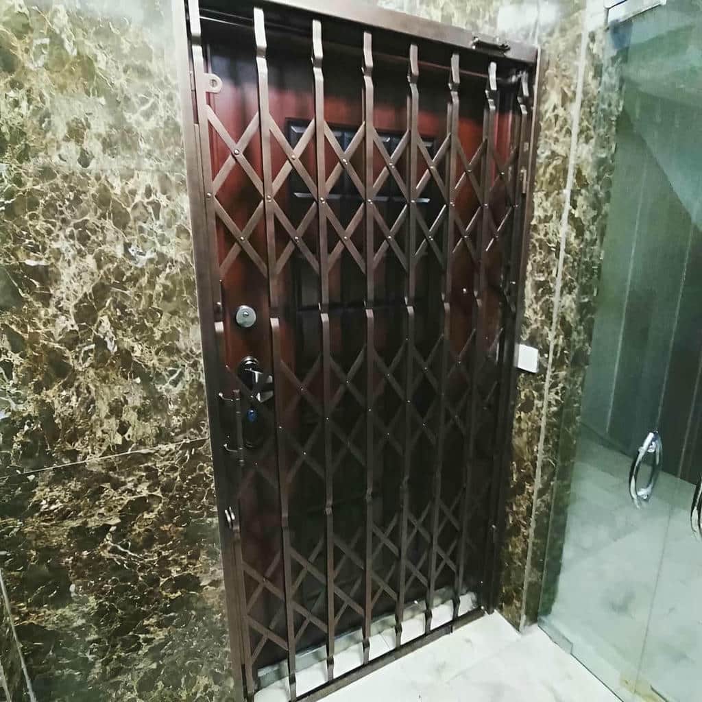 نصب درب آکاردئونی چهارگل در چالوس