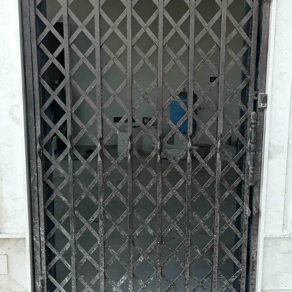 خرید درب آکاردئونی دوگل در قائمشهر