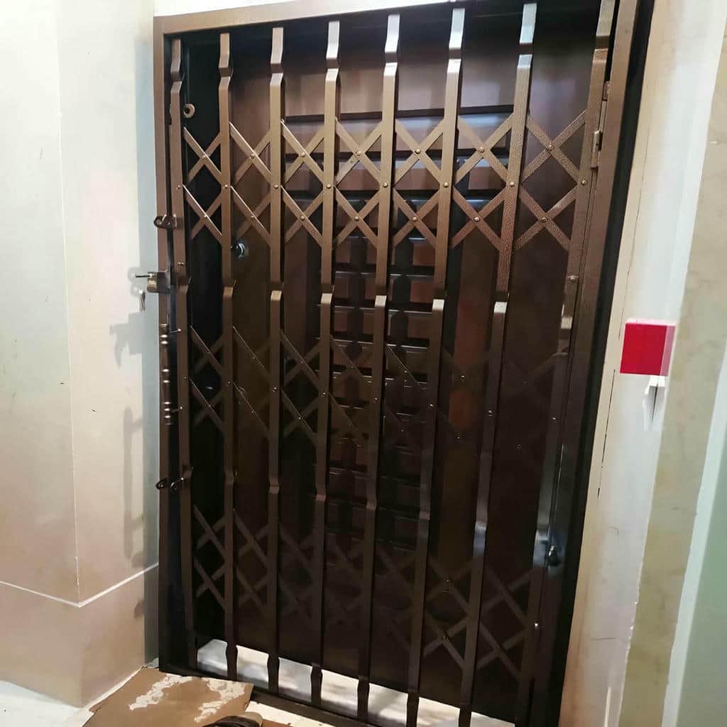 قیمت درب آکاردئونی سه گل در بندر انزلی