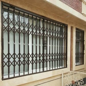 درب آکاردئونی در دماوند
