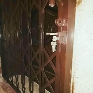 درب آکاردئونی در استان گلستان