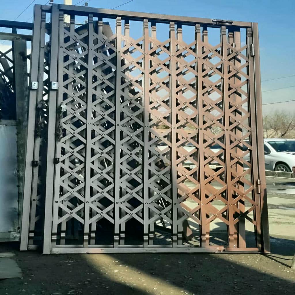 کارخانه درب آکاردئونی فولادی در محمودآباد