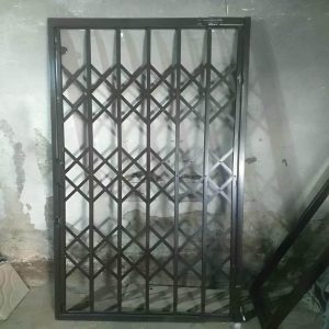 درب آکاردئونی در اندیشه
