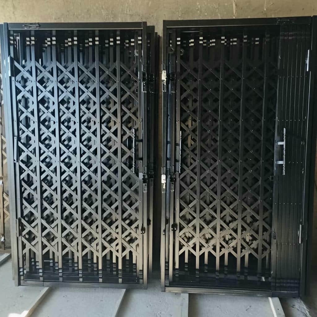 کارخانه درب آکاردئونی فولادی در همدان