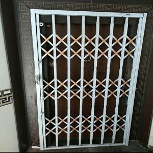 درب آکاردئونی در آبادان