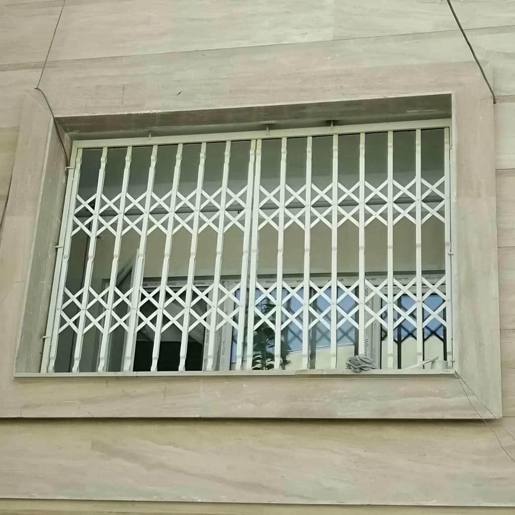 درب آکاردئونی در نظرآباد