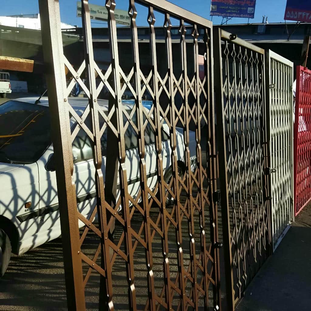 نصب درب آکاردئونی چهارگل در پردیس