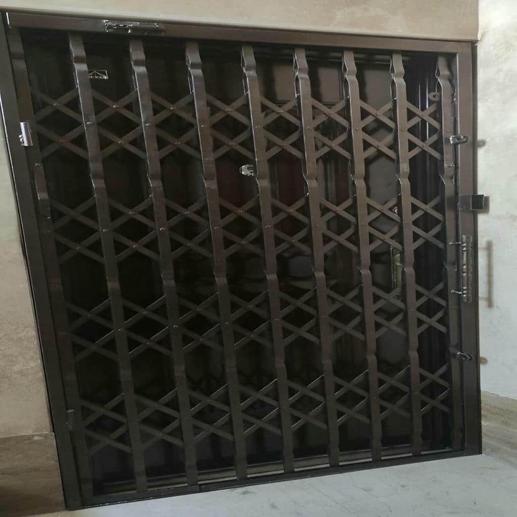 فروش درب آکاردئونی تمام گل در قشم