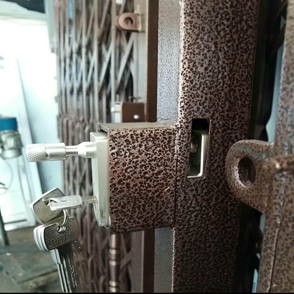 قیمت درب آکاردئونی سه گل در فردیس کرج