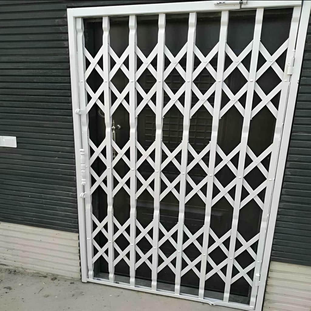 قیمت درب آکاردئونی سه گل در آمل