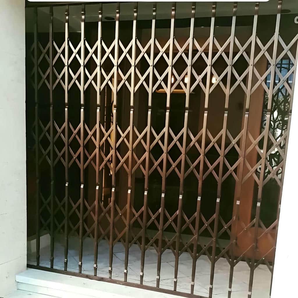 کارخانه درب آکاردئونی فولادی در قائمشهر