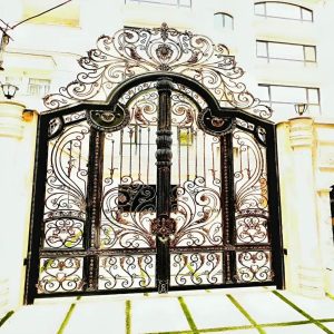 درب حیاط در بابل