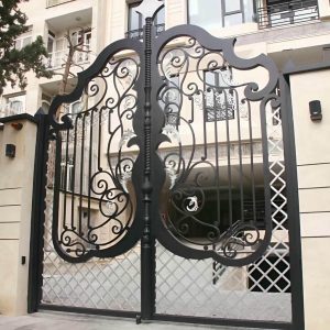 درب حیاط در استان گیلان