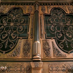 درب حیاط در قزوین