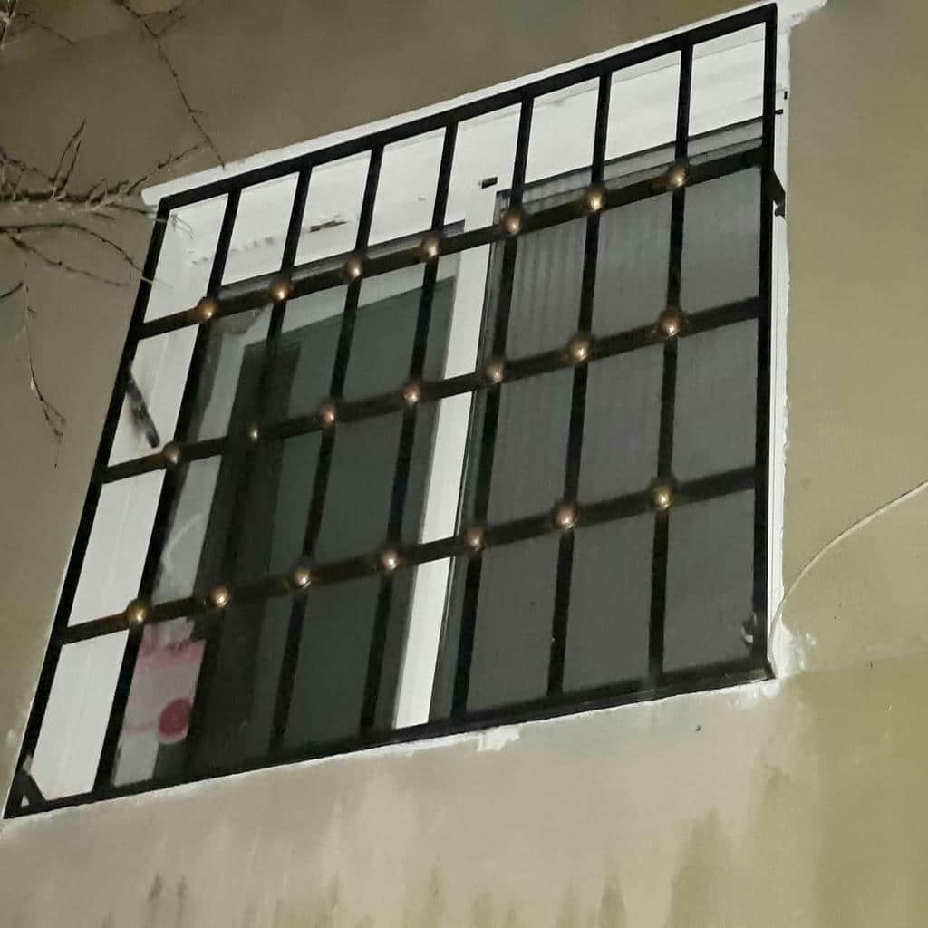 کارخانه حفاظ پنجره فولادی در شهرکرد