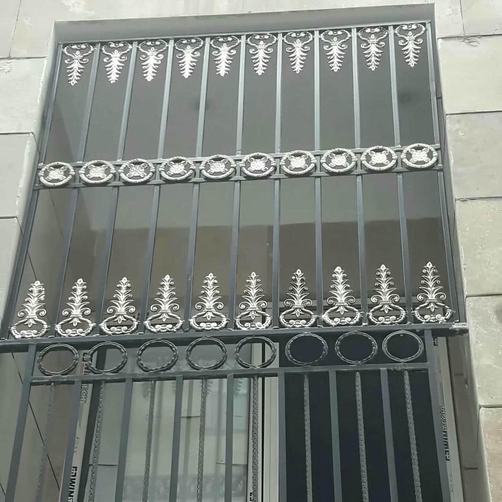 حفاظ پنجره در عظیمیه کرج