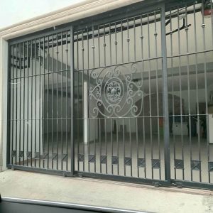 حفاظ پنجره در کمال شهر