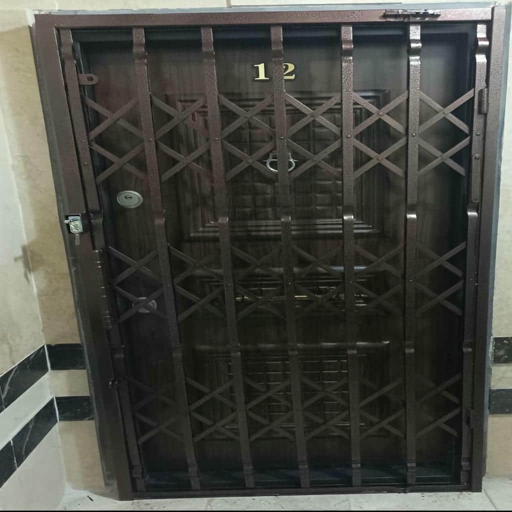 مدل های قفل مناسب برای درب آکاردئونی و حفاظ پنجره بازشو
