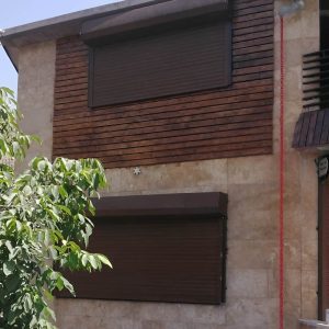 کرکره برقی حفاظتی بالکن