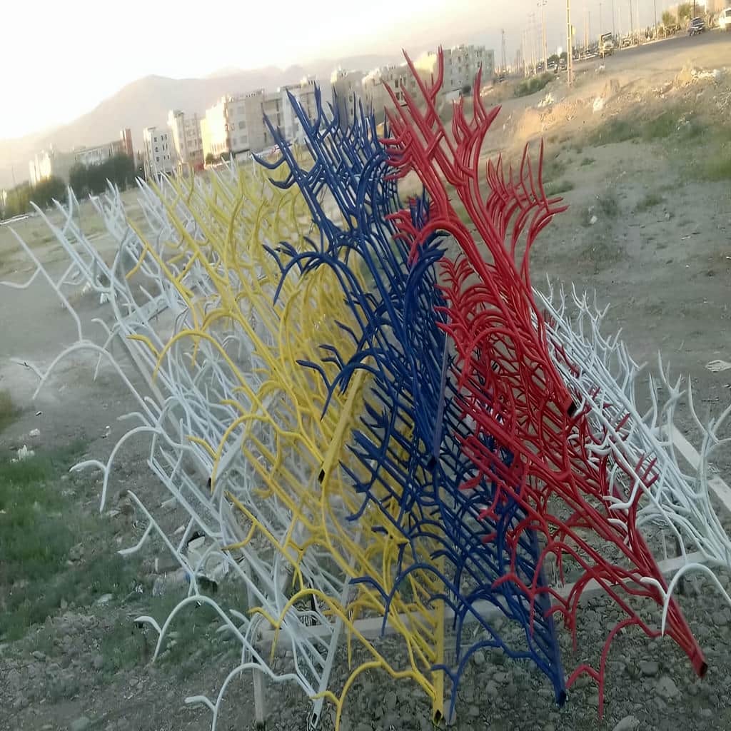 اجرای حفاظ آبشاری روی دیوار سنگی با تراز دقیق