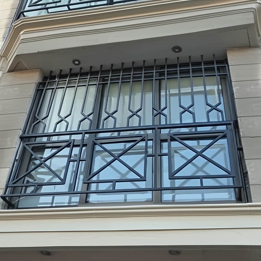 خرید حفاظ پنجره طرح دار لیزری برای نمای کلاسیک