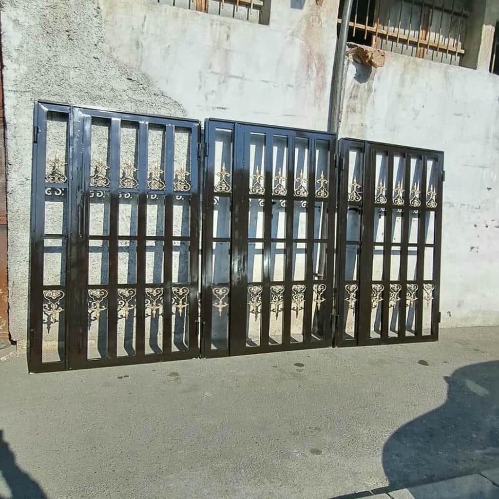 خرید حفاظ پشت درب آپارتمان ریلی با قفل ایمن