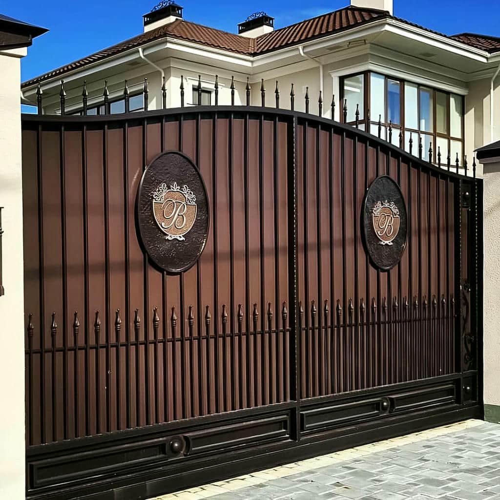 قیمت درب حیاط ورودی محوطه بر اساس متریال