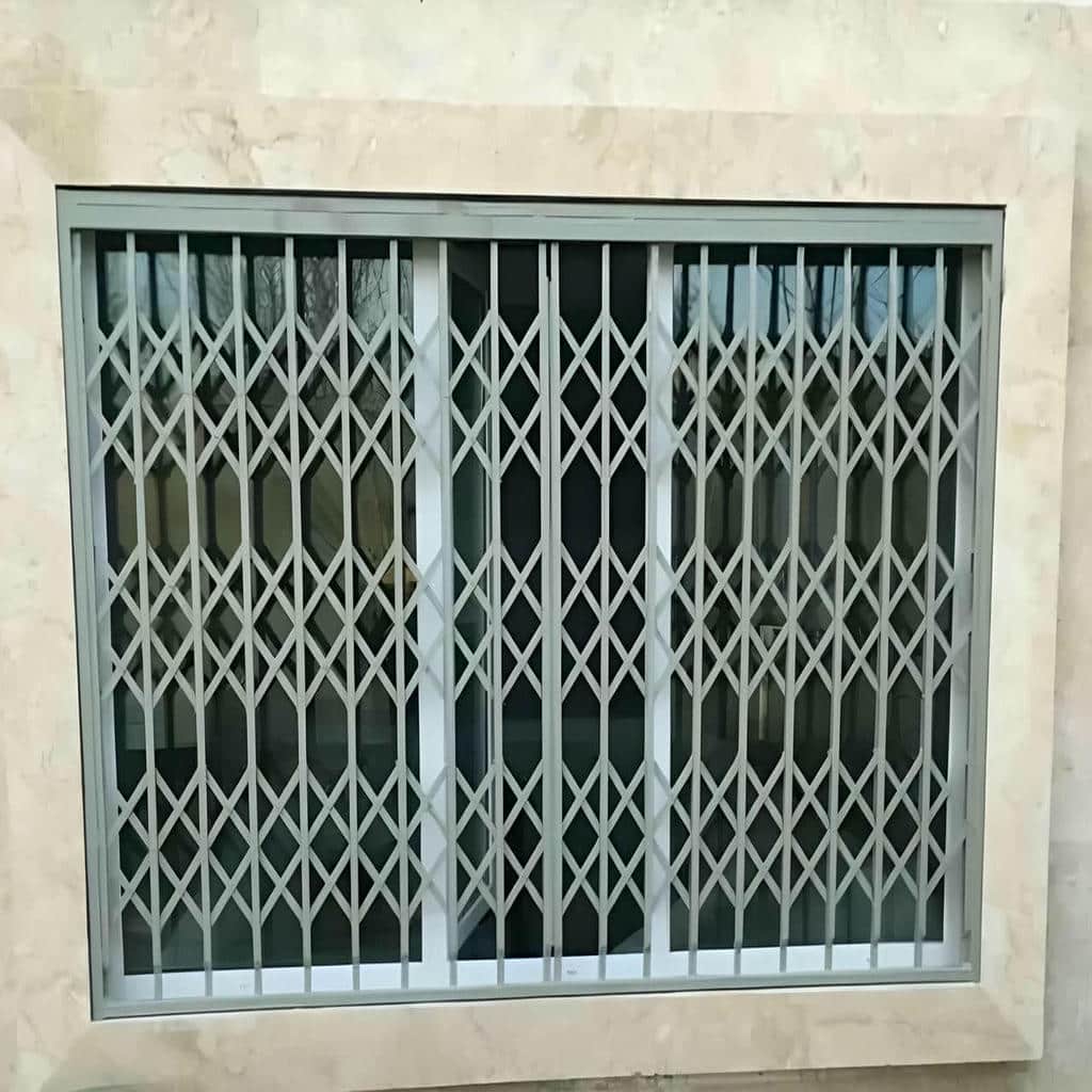 قیمت نرده پنجره فرفورژه گل دار بر اساس ابعاد و مدل سفارش