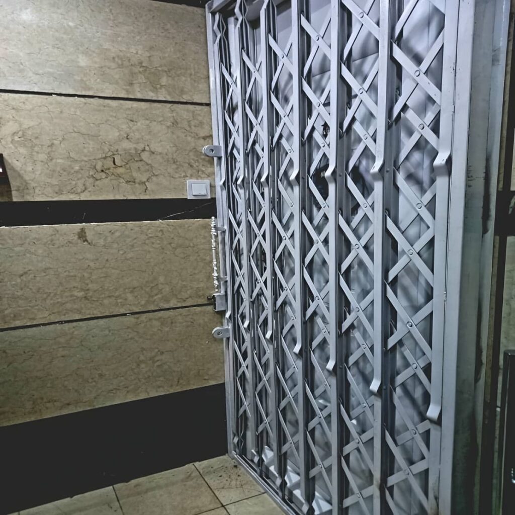 درب آکاردئونی