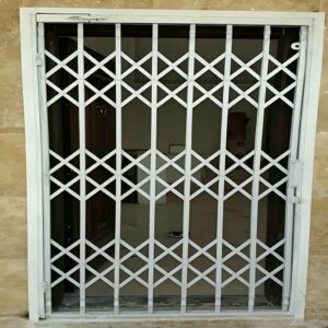 محافظ درب آپارتمان فلزی با طراحی مقاوم