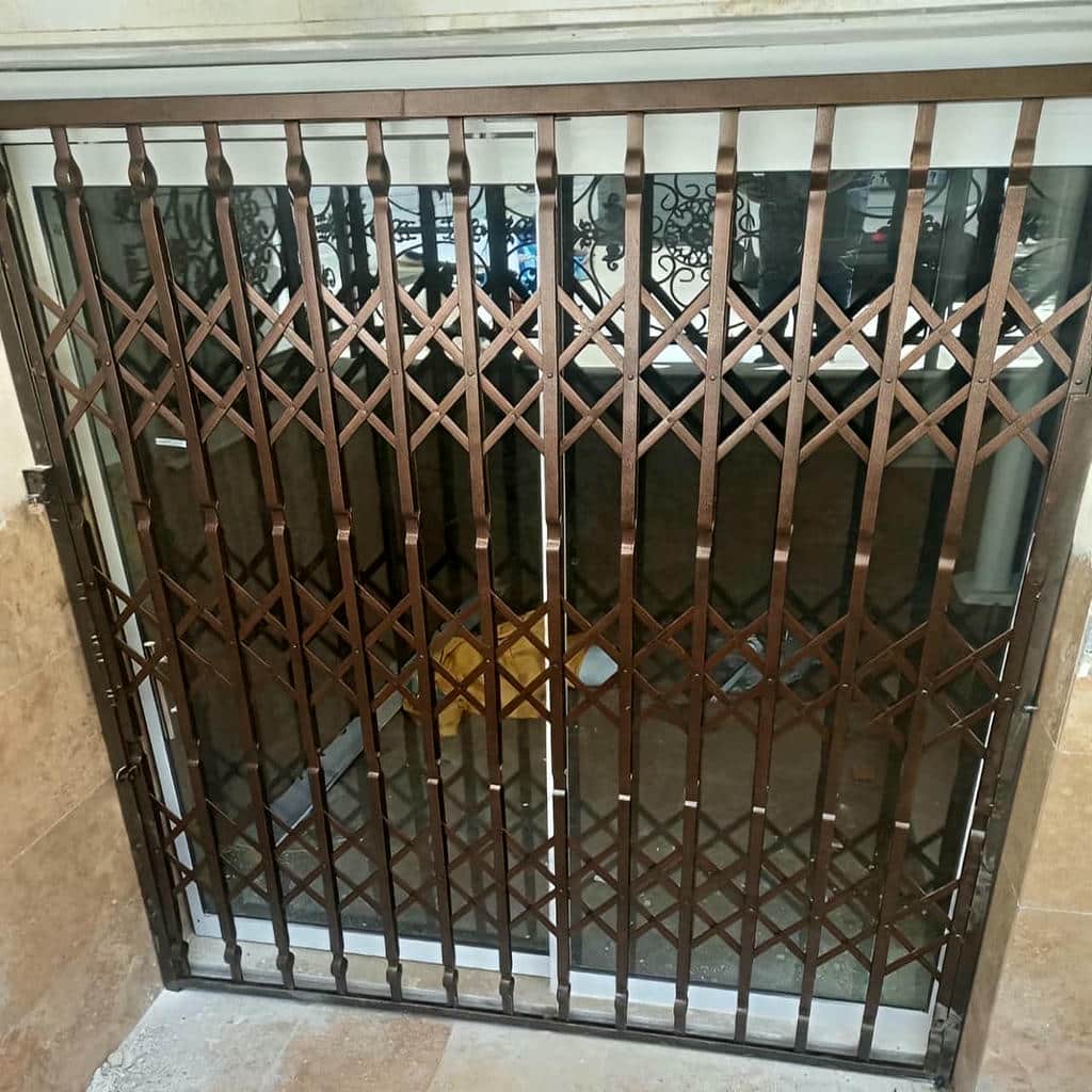 حفاظ درب ضد سرقت دارای گارانتی