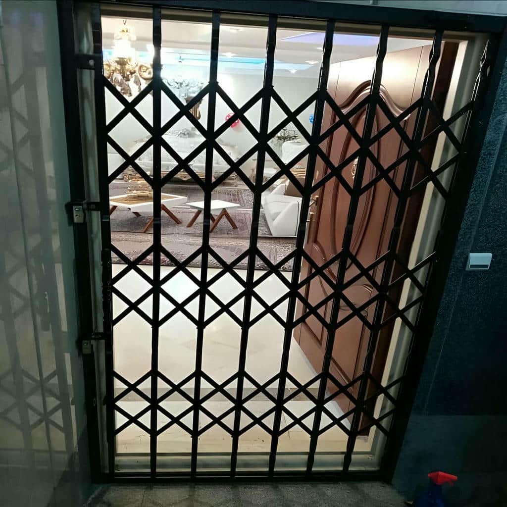 حفاظ درب ضد سرقت مدل آکاردئونی