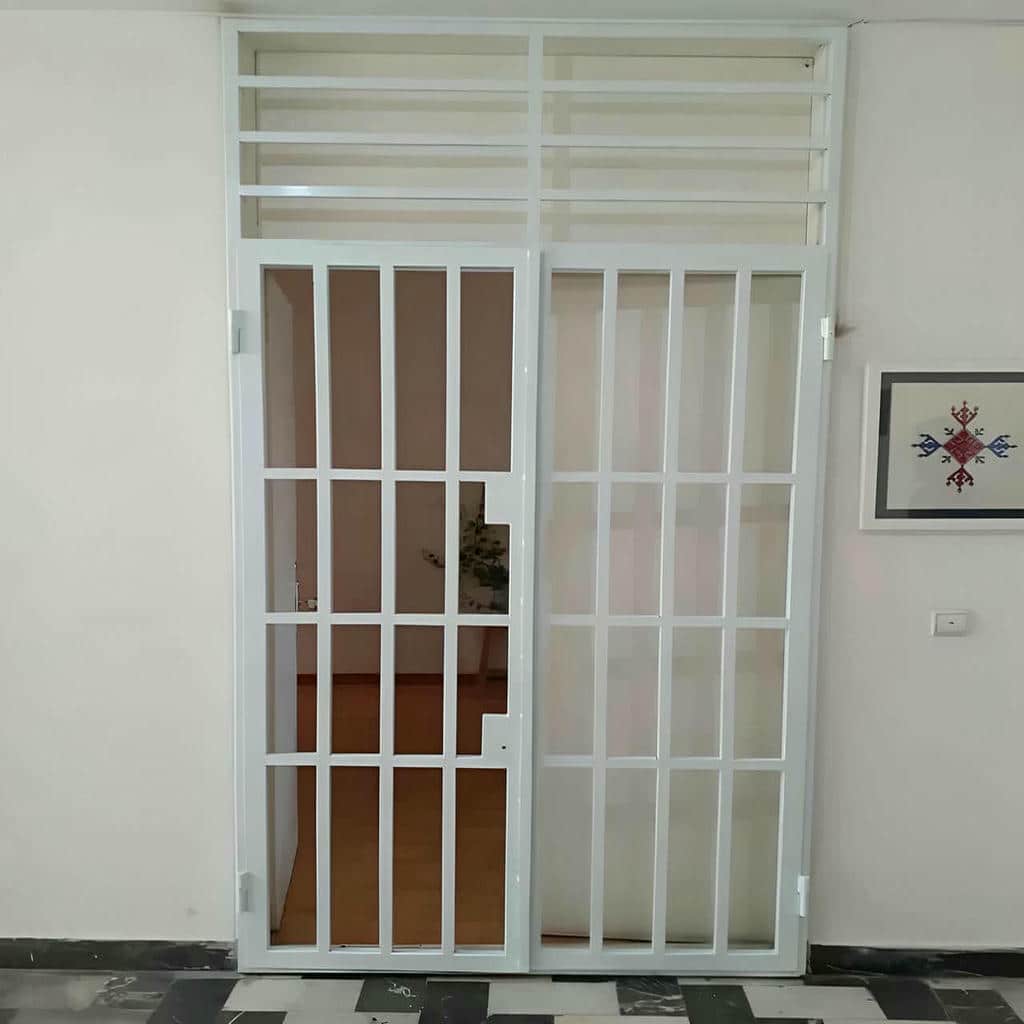 حفاظ کرکره ای با رنگ هماهنگ نما