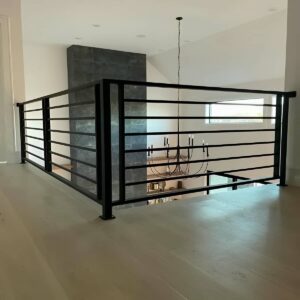 نرده فلزی بالکن با طراحی سفارشی
