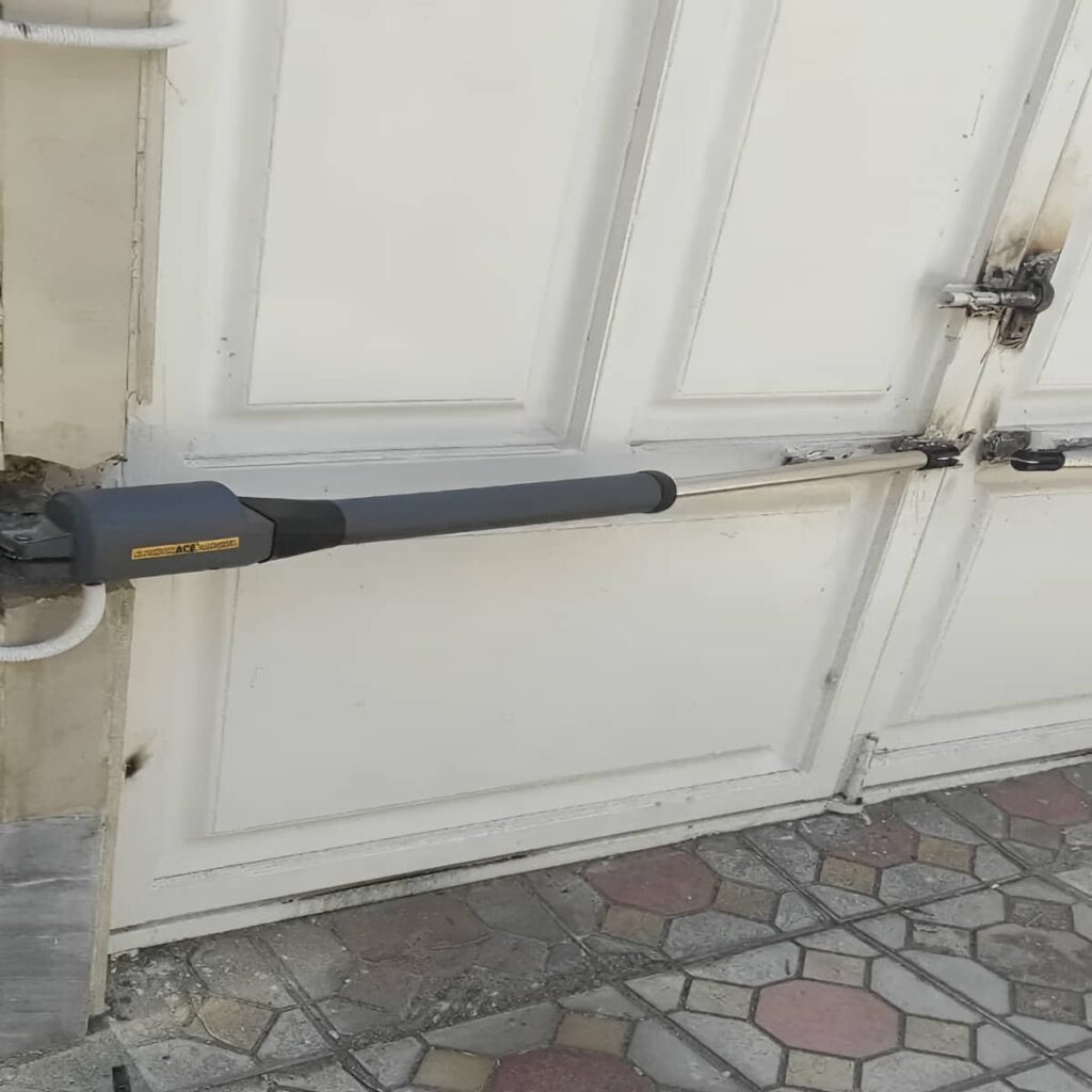 جک هیدرولیک کنار سیستم جک پارکینگی