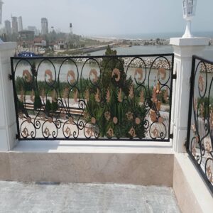 نرده آلومینیومی بالکن با طراحی مدرن