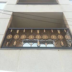 نرده تراس فلزی ساختمان مسکونی