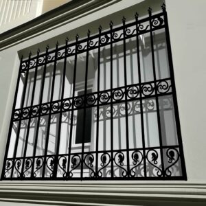 حفاظ پنجره آهنی با جوشکاری تمیز